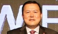 황각규 롯데 부회장 “후진에게 기회 주기 위해 작년 말 사의 표명”