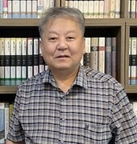 박성모 소명출판 대표. 화봉문고 제공