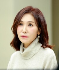 장혜진 가수 겸 화가. 갤러리 치로 제공