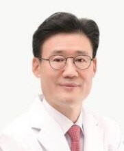 이상덕 전문병원협의회장. 하나이비인후과 제공