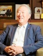 문규영 회장. 아주그룹 제공