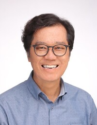 &lt;동물농장&gt; 번역가 고 박경서 교수. 향년 61, 유족 제공