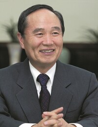 한국외대 총장을 지낸 고 안병만 교과부 장관. 향년 81. 한국외대 제공