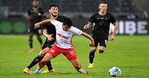 황희찬 24분 뛴 라이프치히, 묀헨에 0-1로 덜미