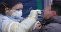 일상 되찾을 ‘3가지 과제’…경각심 유지·의료 확충·변이 차단