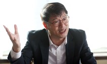 청와대 “코로나 극복은 구조조정 아닌 일자리 유지가 중요”