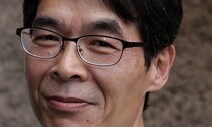 [오철우의 과학풍경] 과학자들이 ‘코로나 음모론’ 비판하는 이유