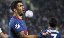 수아레스도 확진… 코로나에 포위된 축구 A매치
