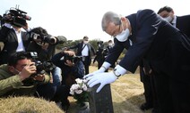 ‘오세훈 역전극’ 다음날, 광주 간 김종인 “5·18 정신 계승하겠다”