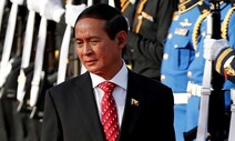 미얀마 전 대통령 “군부, 쿠데타 당일 물러나라 협박” 증언