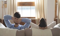 여가시간 총량 ‘남&gt;여’…남성만 시간부자인 이유 뭘까?