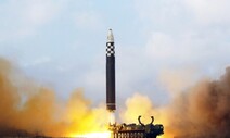 북, 동해상에 ICBM…합참 “고각발사로 1000㎞ 비행”