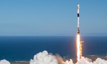 한국도 첫 군사위성 발사 성공…우주에서도 남북 대치