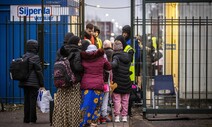 유럽연합, 이주민 추방 더 쉽게 하는 ‘새 이주·망명 규정’ 합의