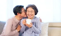 [ESC] 마음보다 몸이 먼저인 65살 애인, 이게 사랑일까요?