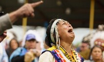 교황, 캐나다 원주민 학살 사과했지만…“더 많은 책임 필요”