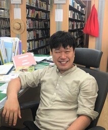 황왕용 광양백운고 사서 교사, &lt;학교도서관 활용 수업: 중·고등&gt; 공저자