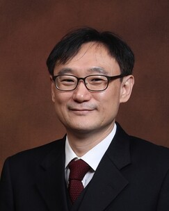 영어학부 남대현 교수. 사이버한국외대 제공