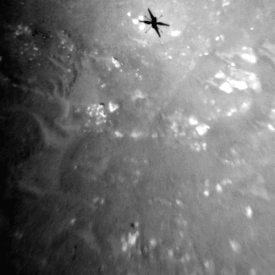 25일 3차 비행에서 촬영한 인지뉴이티의 그림자.