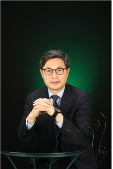 &nbsp; &nbsp; &nbsp; &nbsp; &nbsp; &nbsp; 서울시립대 김영욱 교수. 서울시립대 제공