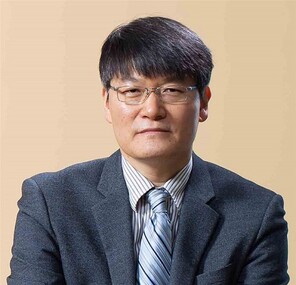 오경수 교수(메타리셉톰 제어 연구센터 연구책임자). 중앙대 제공
