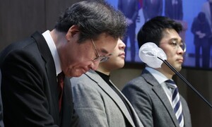 탈당 이낙연 “‘검찰독재’ ‘방탄’ 수렁 빠진 한국…새 정치 할 것”