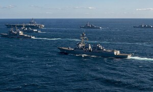 미 항모 합류 한미일 해상 훈련…“북 위협 공동대응 의지”