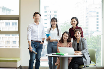 사이버한국외국어대학교 재학생들. 사이버외대 제공