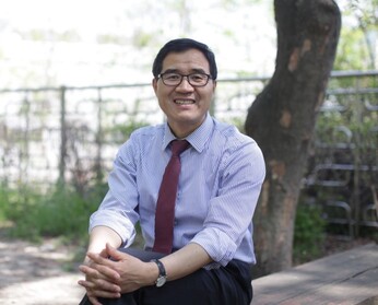 &nbsp; &nbsp; &nbsp; &nbsp; &nbsp; &nbsp; 인재개발학부 염철현 교수. 고려사이버대 제공