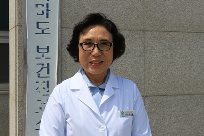 이순태 시인은 전남 진도군 조도면 대마도 보건진료소에서 일한다.