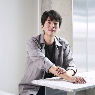 황인찬 시인. 사진 안예슬씨 제공