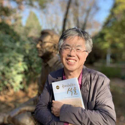 1996년부터 고향 태안의 식물을 조사해온 최기학 전 교장. 송인걸 기자