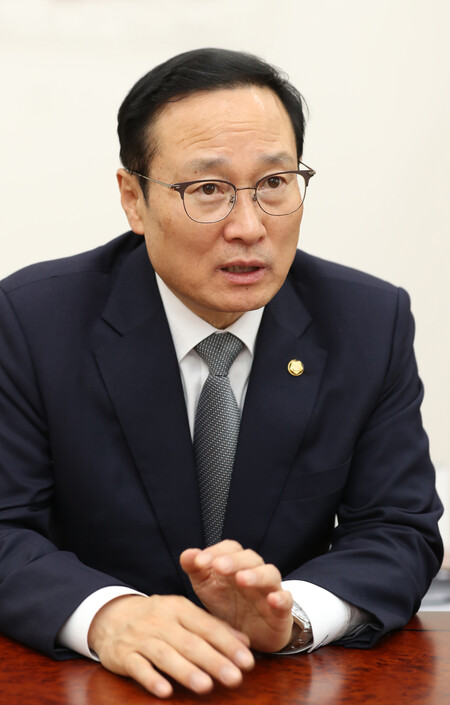 홍영표 민주당 의원. 한겨레 자료사진