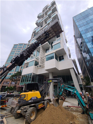 서울 강남구 논현동 신축 공사 현장. 강남소방서 제공.