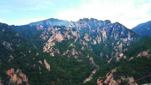 만경대에서 바라본 설악산 풍경. 설악산국립공원사무소 제공
