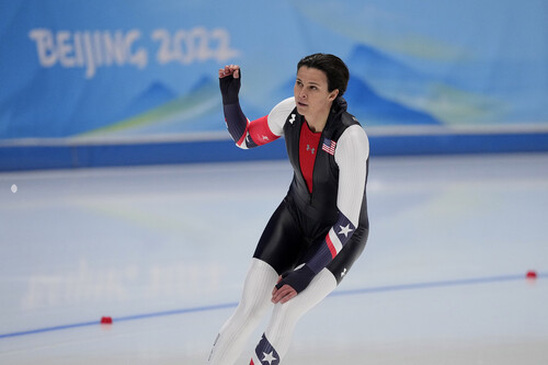 에린 잭슨에게 500m 티켓을 양보한 미국의 스피드스케이팅 선수 브리트니 보. 베이징/AP 연합뉴스