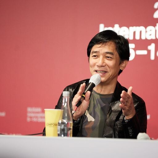 2022 부산국제영화제에서 아시아영화인상을 수상한 량차오웨이(양조위)가 6일 케이엔엔(KNN)시어터에서 기자간담회를 하고 있다. 부산국제영화제 제공