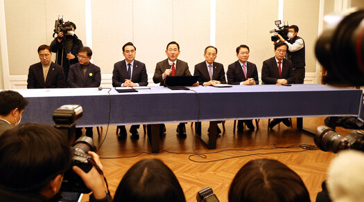 국민의힘 주호영 원내대표가 22일 오후 서울 여의도 국회에서 열린 내년 예산안·세법 일괄 합의 발표 기자회견에서 발언하고 있다. 연합뉴스