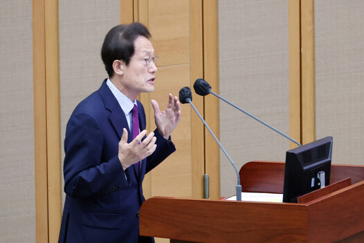 조희연 서울시 교육감이 지난 6월 서울시의회에서 열린 제319회 정례회에서 시의원들의 질문에 답변하고 있다. 연합뉴스