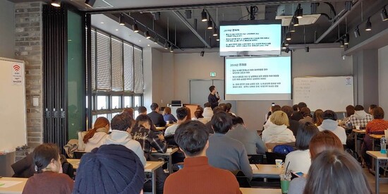 오는 5월23일 한겨레교육에서 경제 유튜버 전인구 강사가 특강을 진행한다. 오는 5월23일 한겨레교육에서 경제 유튜버 전인구 강사가 특강을 진행한다.
