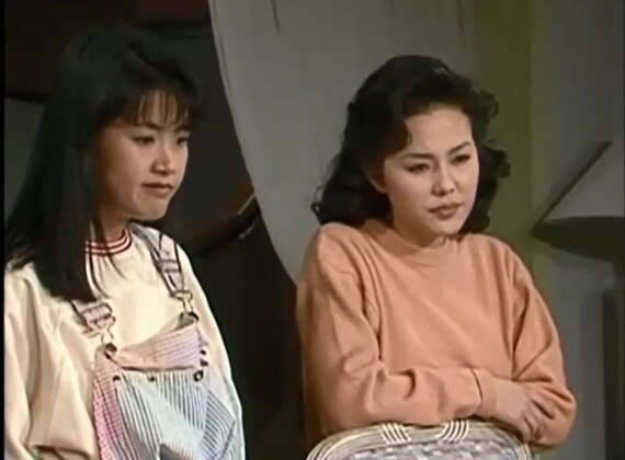1991년 드라마 &lt;사랑의 뭐길래&gt;에 함께 나온 신애라와 하희라. 한겨레 자료사진