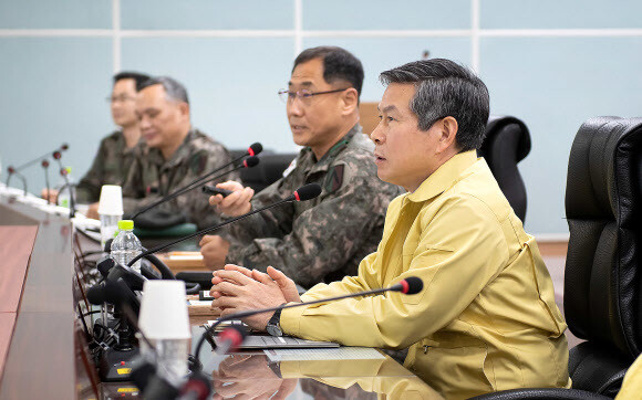 정경두 국방부 장관이 지난 7일 수도군단을 방문해 작전대비태세를 점검하고 있다. 국방부 제공