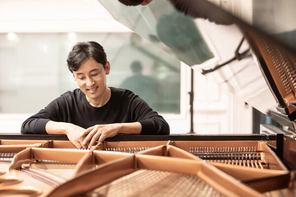피아니스트 김정원이 쇼팽이 마지막 4년 동안 남긴 작품들을 음반으로 발표했다. 피알엠 제공
