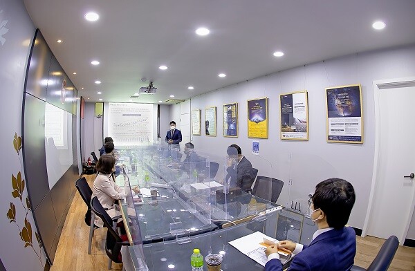 ▲지난 5월 27일 한국산업의 브랜드 파워(K-BPI) 사이버대학 부문 6년 연속 1위 인증식이 개최됐다. <br> 경희사이버대 제공 ▲지난 5월 27일 한국산업의 브랜드 파워(K-BPI) 사이버대학 부문 6년 연속 1위 인증식이 개최됐다. <br> 경희사이버대 제공