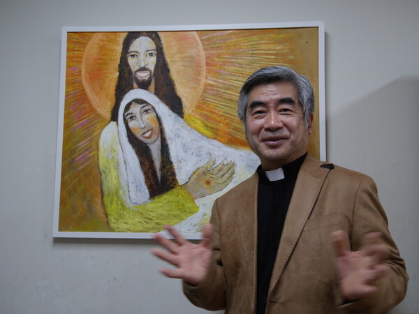 가톨릭영성심리상담소장 홍성남 신부. 사진 조현 기자