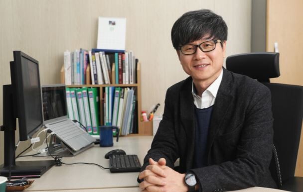 임석규 &lt;한겨레&gt; 신임 편집국장.