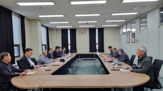 8일 오후 광주시 광산구 소촌동 한국학호남진흥원에서 고문헌 기탁자들이 창립총회를 열고 있다. 한국학호남진흥원 기증·기탁자 협의회 제공