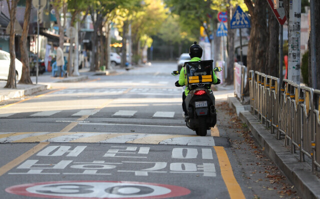 배달 노동자. <한겨레> 자료 사진