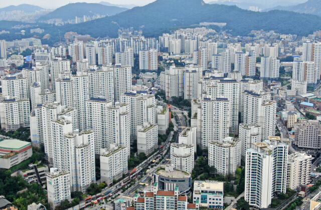 서울 시내 아파트단지 모습. 김명진 기자