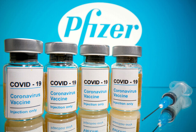 미 CDC 자문기구 “코로나 백신, 의료종사자·양로원 거주자에 우선 접종”